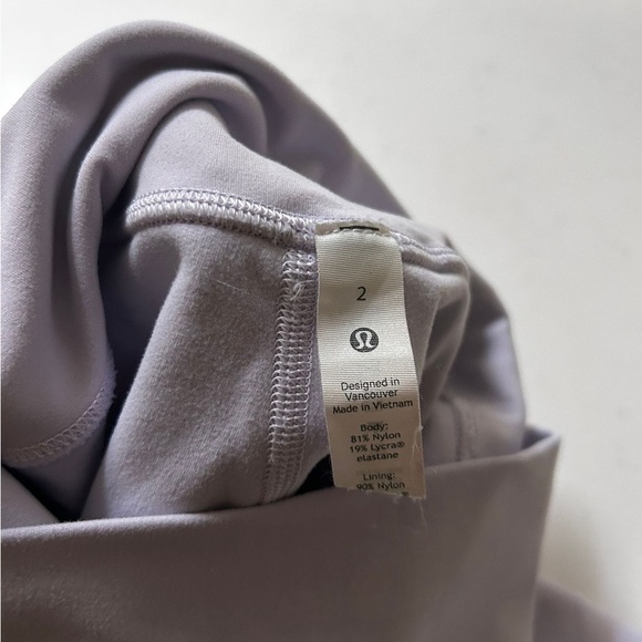 Lululemon Atlética high-rise biker shorts in light lilac Size 2 - Picture 5 of 8